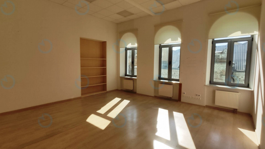 Оренда офісу 267 м.кв 4 поверх Південний Палац