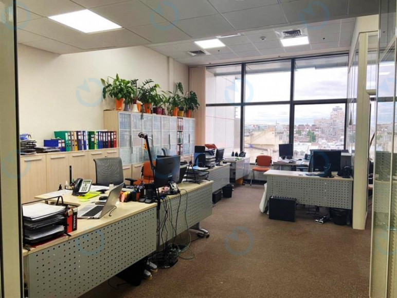 Оренда офісу 181 м.кв 8 поверх Леонардо (II черга)