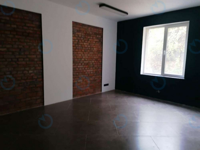 Оренда офісу 325 м.кв 3 поверх Нижньоюрківська, 9А