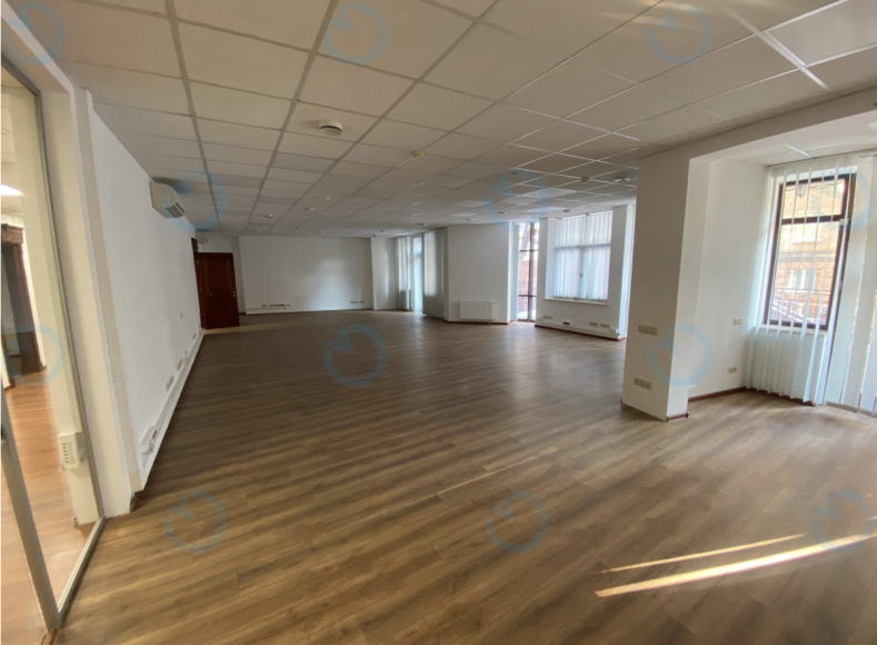 Оренда офісу 219 м.кв 1 поверх Rubin (Рубін)