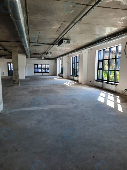 Оренда офісу 648 м.кв 1 поверх Форум City Garden