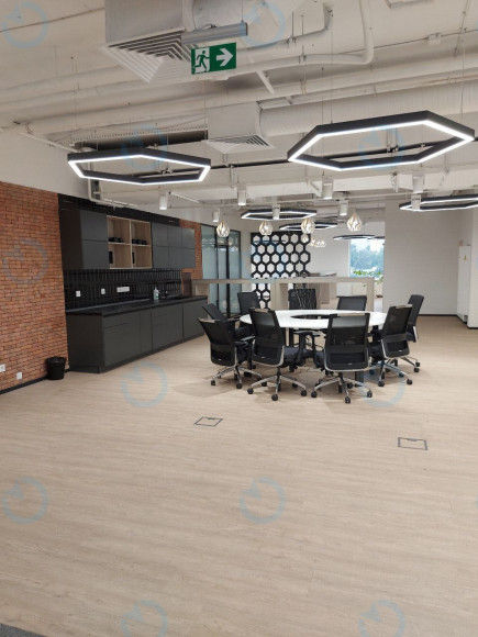 Оренда офісу 1017 м.кв 6 поверх Євразія