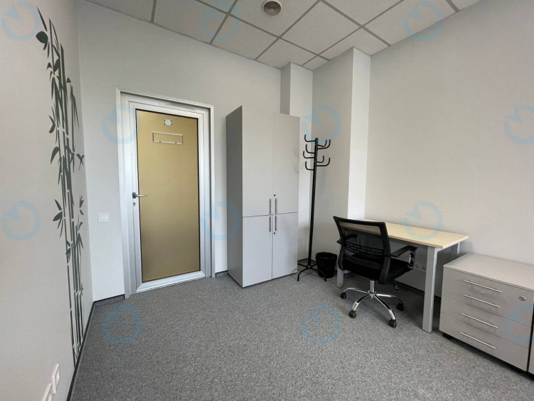 Оренда офісу 23 м.кв 7 поверх Стенд