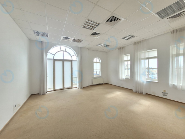 Оренда офісу 180 м.кв 8 поверх Володимирська 38