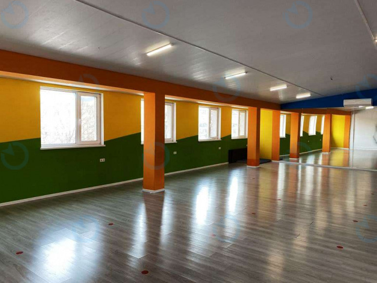 Продаж офісу 163 м.кв 5 поверх Тимошенко, 9а