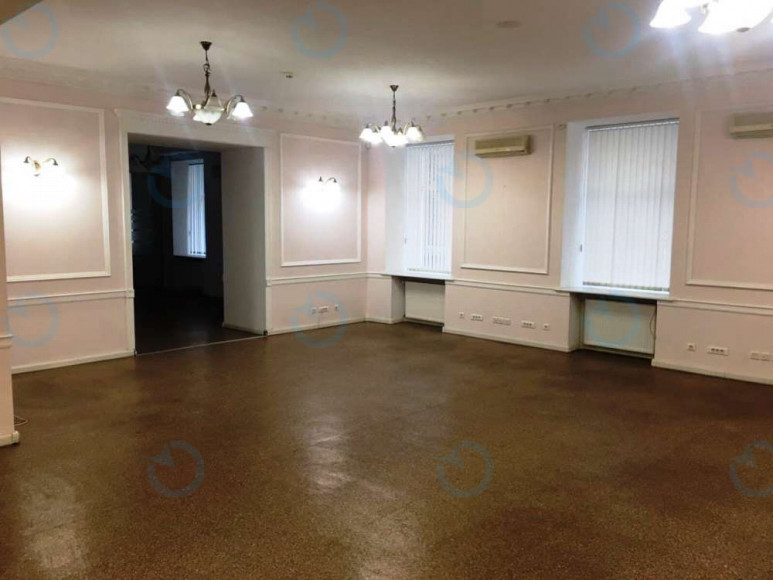 Оренда офісу 438 м.кв 1-3 поверх Хрещатик, 8
