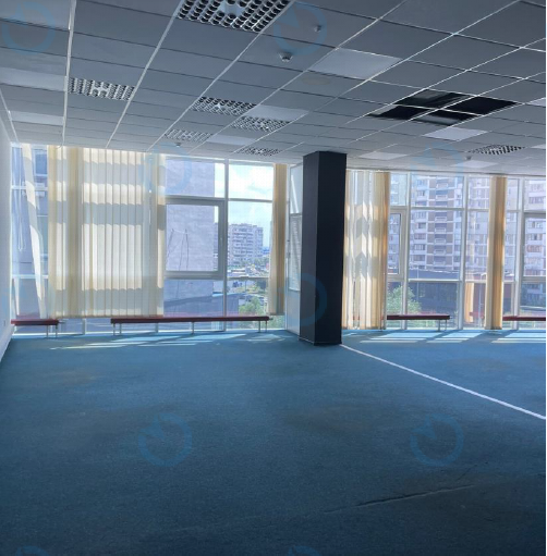 Оренда офісу 670 м.кв 4 поверх Платінум Плаза (Platinum Plaza)