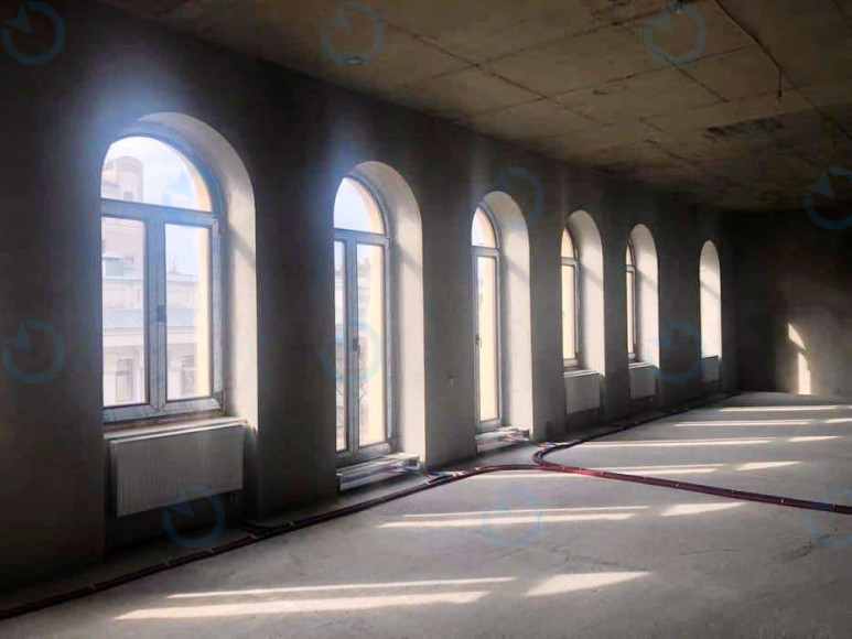 Оренда офісу 3500 м.кв 1 поверх Шовковична, 3