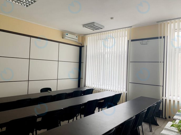 Аренда офиса 38 м.кв 5 этаж Крещатик, 7/11