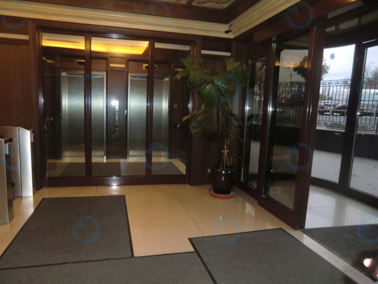 Продаж офісу 3000 м.кв 1-8 поверх Дегтярівська, 33В