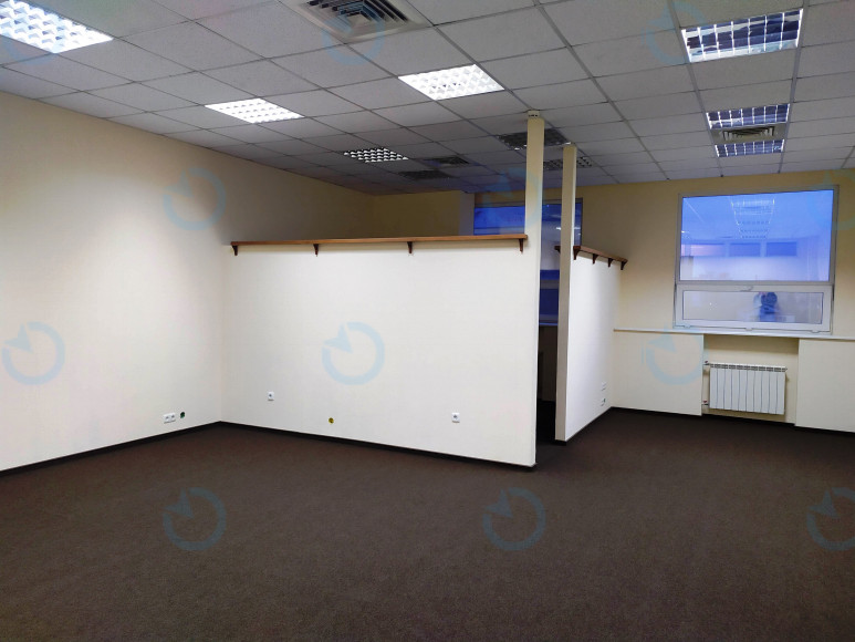 Оренда офісу 159 м.кв 3 поверх Валмі