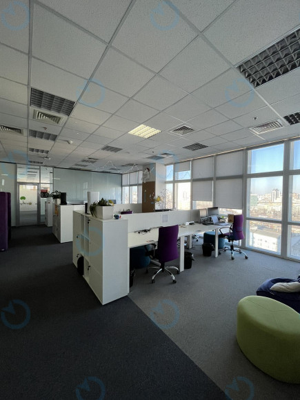 Оренда офісу 919 м.кв 5 поверх Horizon Park-2