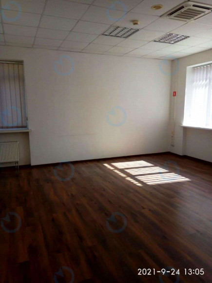 Аренда офиса 65 м.кв 2 этаж Реноме