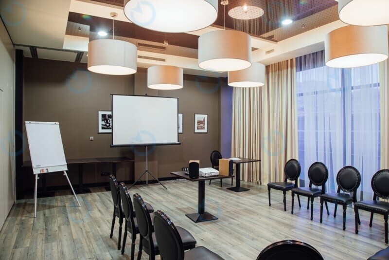 Кемерон (Mercure Kyiv Congress)